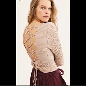 FREE PEOPLE FALLIN HARD TOP 🥰